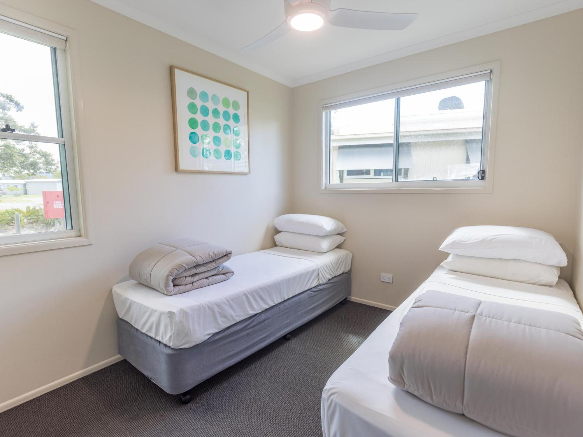 Nrma Lake Somerset Holiday Park Kilcoy Zimmer foto