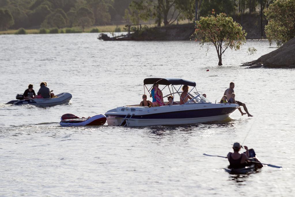 Nrma Lake Somerset Holiday Park Kilcoy Exterior foto